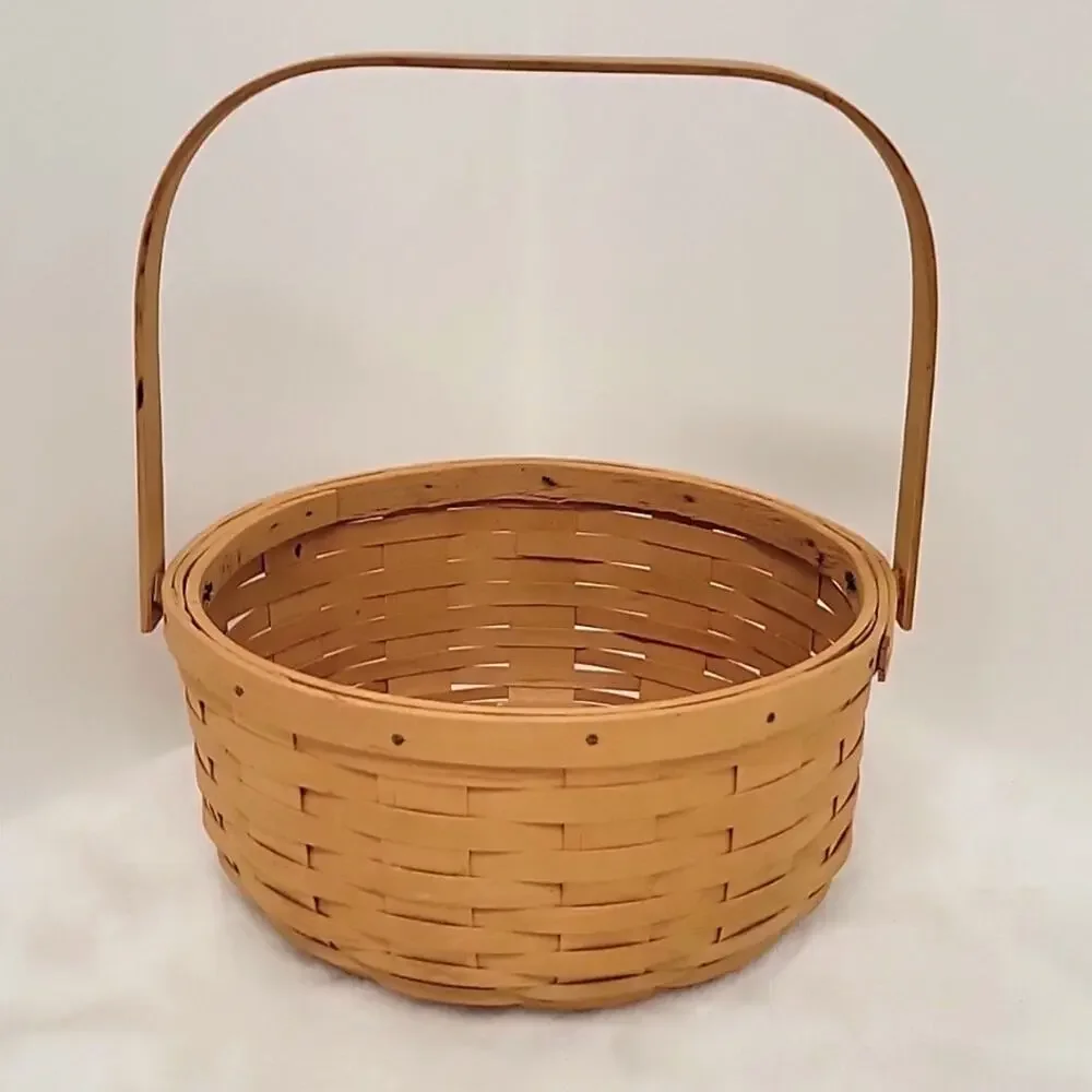 Hand Crafted Wicker Basket with Handle 7.5